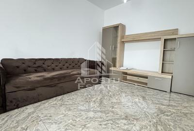 Apartament cu 2 camere semidecomandat, mobilat în Giroc