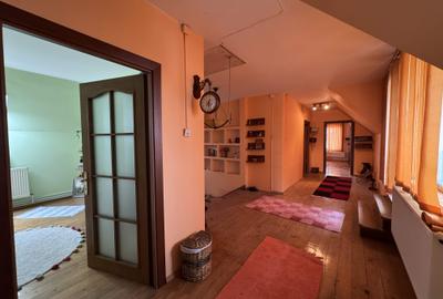 Vila P+M si ANEXA cu GARAJ, T = 1150 mp, D=28 m, Slatioara, zona centrala - 9