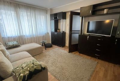 Apartament cu 2 camere semidecomandat, mobilat în Cișmigiu