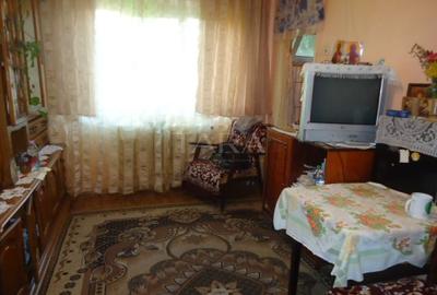 Apartament cu 4 camere, ideal pentru familie, în zona Penny. - 2