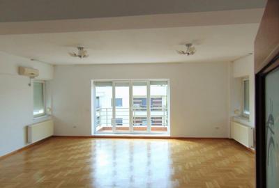 Inchiriere apartament trei camere langa Herastrau - 1