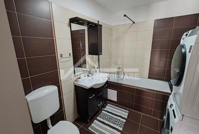 Apartament cu 2 camere+nisa de dormit, balcon, parcare, Str.Florilor - 14