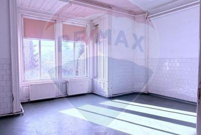Clădire multifuncțională / Hotel/ Spital/ Renovare in curs - 7