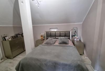 Casa de vanzare moderna cu costuri reduse, panouri solare si spatiu comercial in - 17