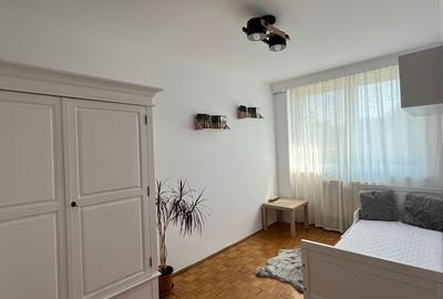 Apartament de închiriat, 3 camere, 65 mp, Central zona Parcul Central - 1