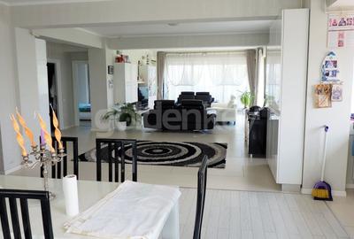 Apartament cu vedere spectaculoasa spre mare si lac - 3