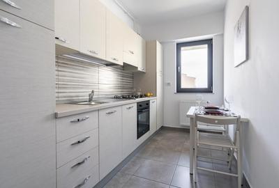 Apartament cu 2 camere decomandat, mobilat în Mihai Bravu