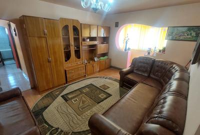 Apartament 3 camere semidecomandat, Craiovita zona Orizont - 1
