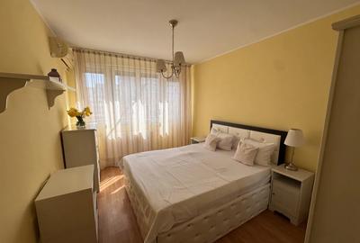 Apartament cu 3 camere decomandat, mobilat în Alexandru Obregia