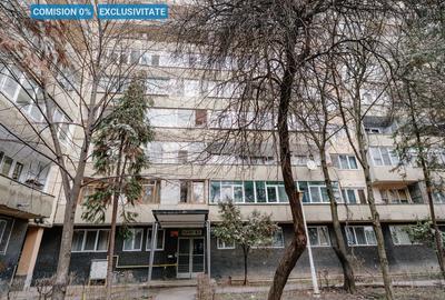 Apartament cu 2 camere semidecomandat, mobilat în Central