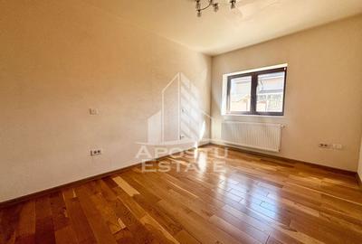 Jumatate de duplex de inchiriat, curte proprie, Ghiroda - 3