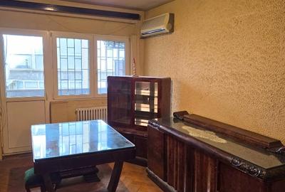 Apartament într-o clădire unică-București–Blocul Fals” | Ultracentral | 80 mp - 3
