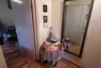 Apartament 2 camere, etajul 1/4, zona Podu Ros - 3