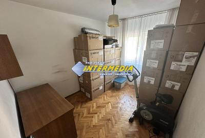 De Vanzare Apartament 4 camere decomandat 83 mp etaj 1 finisat complet - 3