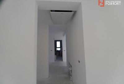 Duplex modern cu 5 camere si 2 bai in Ghiroda - 12
