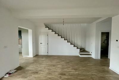 Super Oferta, 4 Camere, Mosnita - 1