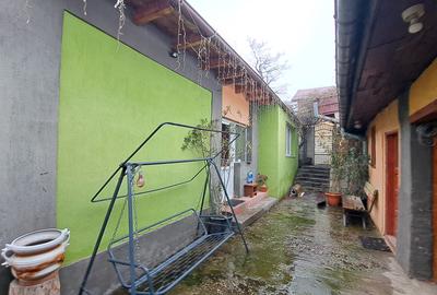 TEREN CU CASA DEMOLABILA - 43