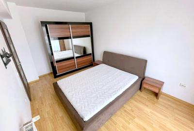 Apartament cu 2 camere semidecomandat, mobilat în Bună Ziua