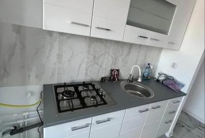 Apartament 3 camere str SABINELOR - 3