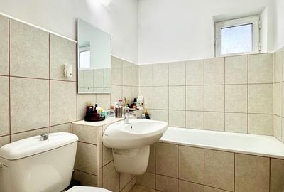 SE VINDE apartament 3 camere, decomandat, ultracentral, in Falticeni, jud.SV - 7