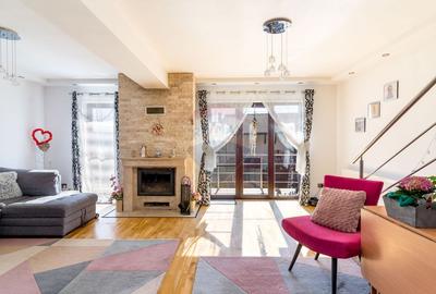 Casă individuală cu 6 camere în Baciu