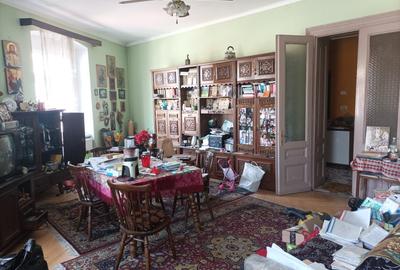 Casa 4 camere libera la vanzare zona Central - 2