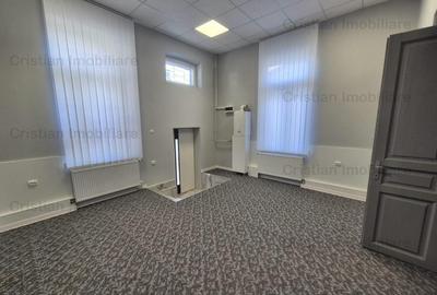 Casa Superba 3 camere, 127 mp utili , toate utilitatile, zona Centrala - 5