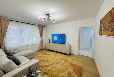 Apartament cu 3 camere semidecomandat, mobilat în Circumvalațiunii