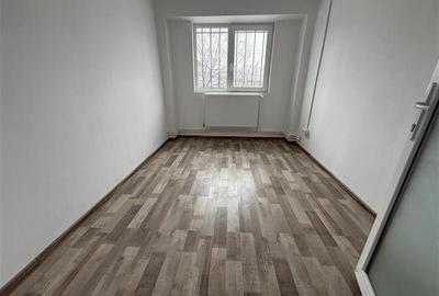 Adjud - spatiu comercial renovat complet - 19