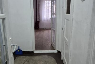 Garsoniera Savinesti spatioasa in zona curată - 7