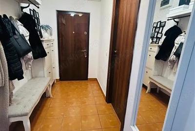 Decomandat cu 2 băi și 2 balcoane la etajul 3 lingă Generală - 3