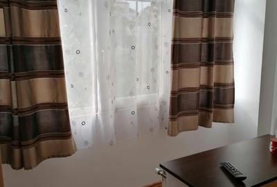 Apartament cu 2 camere decomandat, etajul 2/4, zona CUG - 8