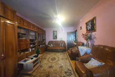 Apartament 3 camere decomandate de vanzare str. Republicii parter - 4