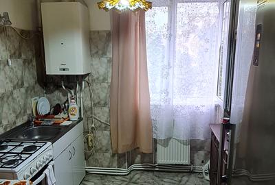 Vand apartament 2 camere