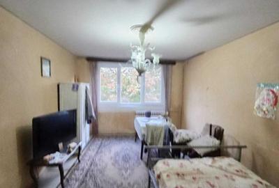 Apartament cu 2 camere decomandat în Titan