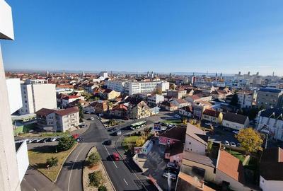 Apartament cu parcare privata si panorama in centru Shopping Plazza - 1