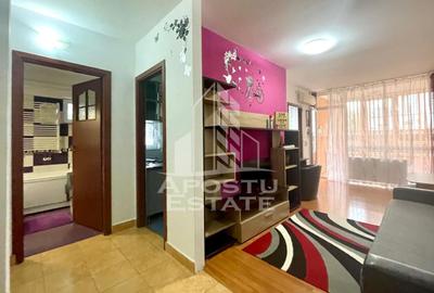 Apartament cu 2 camere semidecomandat, mobilat în UTA