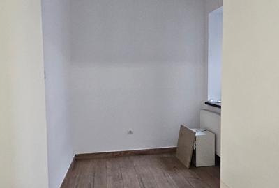 Inchiriez spatiu comercial cu alimentatie publica,26m,parter,Piata Mare,in curte - 8