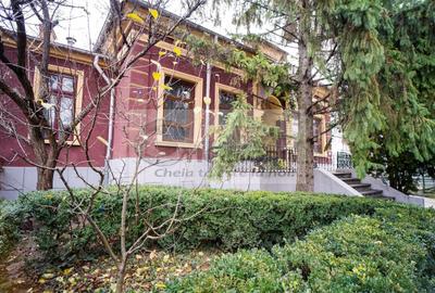 Monument Istoric de Vanzare – Pozitie Centrala Unica - 1