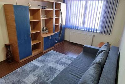 Apartament cu 2 camere decomandat în Berceni