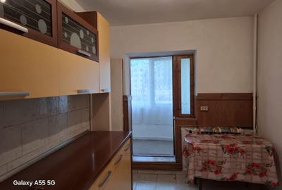 Apartament 3 camere, Str Codrii Cosminului, 2 bai, balcon, beci, loc parcare! - 4