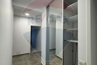 Apartament cu 3 camere de închiriat în zona 1 Mai - 11