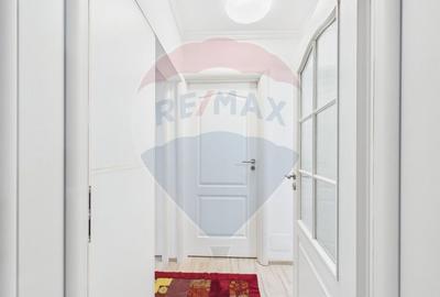 Apartament cu 4 camere de vanzare, Centrala proprie, 13 Septembrie - 9