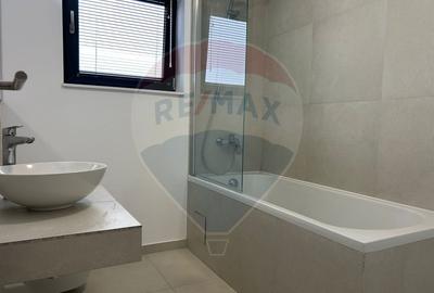 Vilă cu 4 camere de vânzare in Liziera de Lac - 8