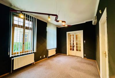 Unirii - Mitropolie vila 500 mp utili 4500 Euro - 2