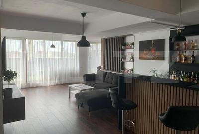 Apartament cu 3 camere semidecomandat, mobilat în Berceni