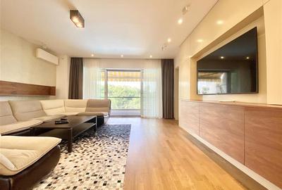 Apartament cu 4 camere decomandat în Nordului