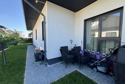 Casă individuala 4 Camere, 4 băi - 22