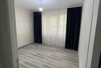 Etaj 2 - Alexandru - Bulevard -  3 camere decomandat - renovat - 6