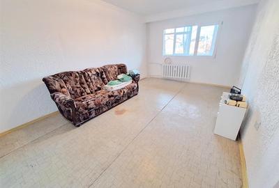 Apartament 3 camere decomandat zona Narcisa - 12